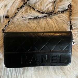 Chanel Wallet On Chain